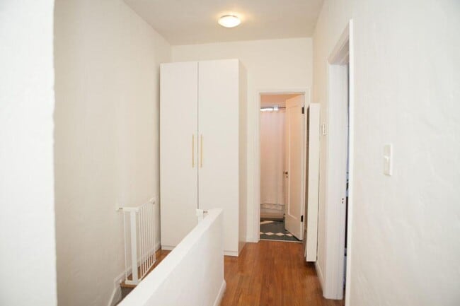 Building Photo - 1513 Murray Dr