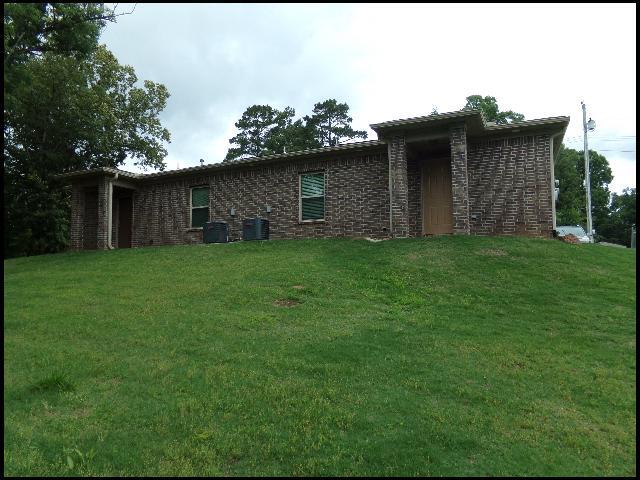 Building Photo - 6455 Lilac Dr