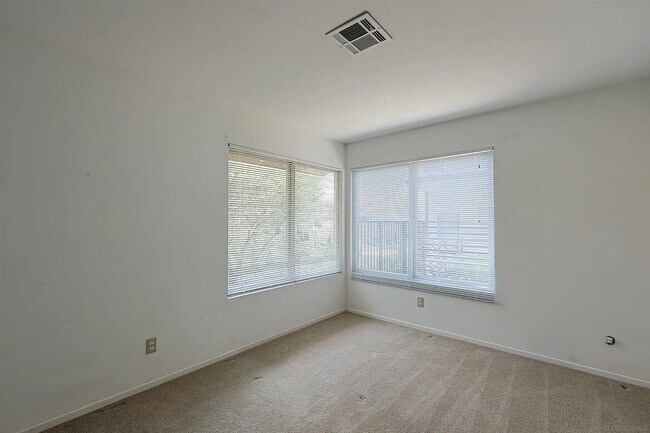 Building Photo - 4346 Mt Helix Highlands Dr