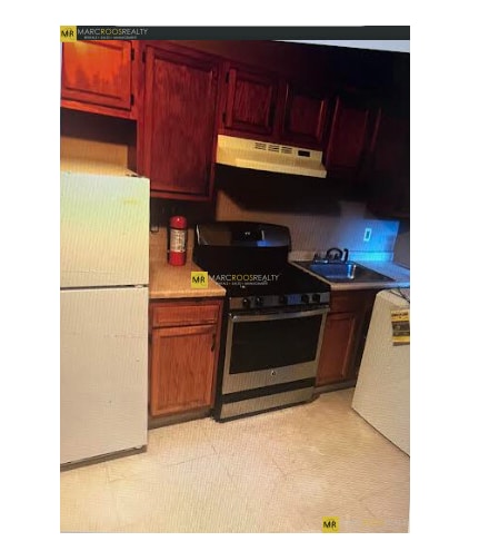 Building Photo - 105 Hammond St