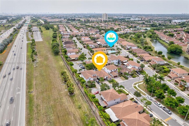 Building Photo - 1023 NW 100th Ave