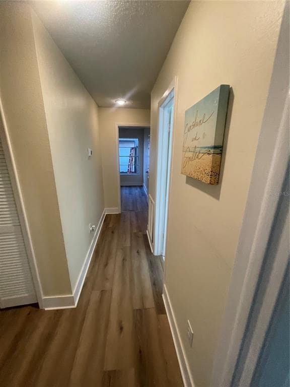 Building Photo - 10813 Venice Cir