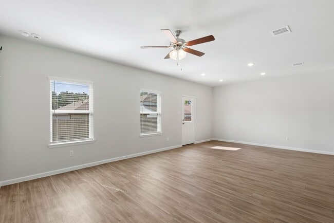 Building Photo - Stylish Home with Gym & Upgrades - Minutes...