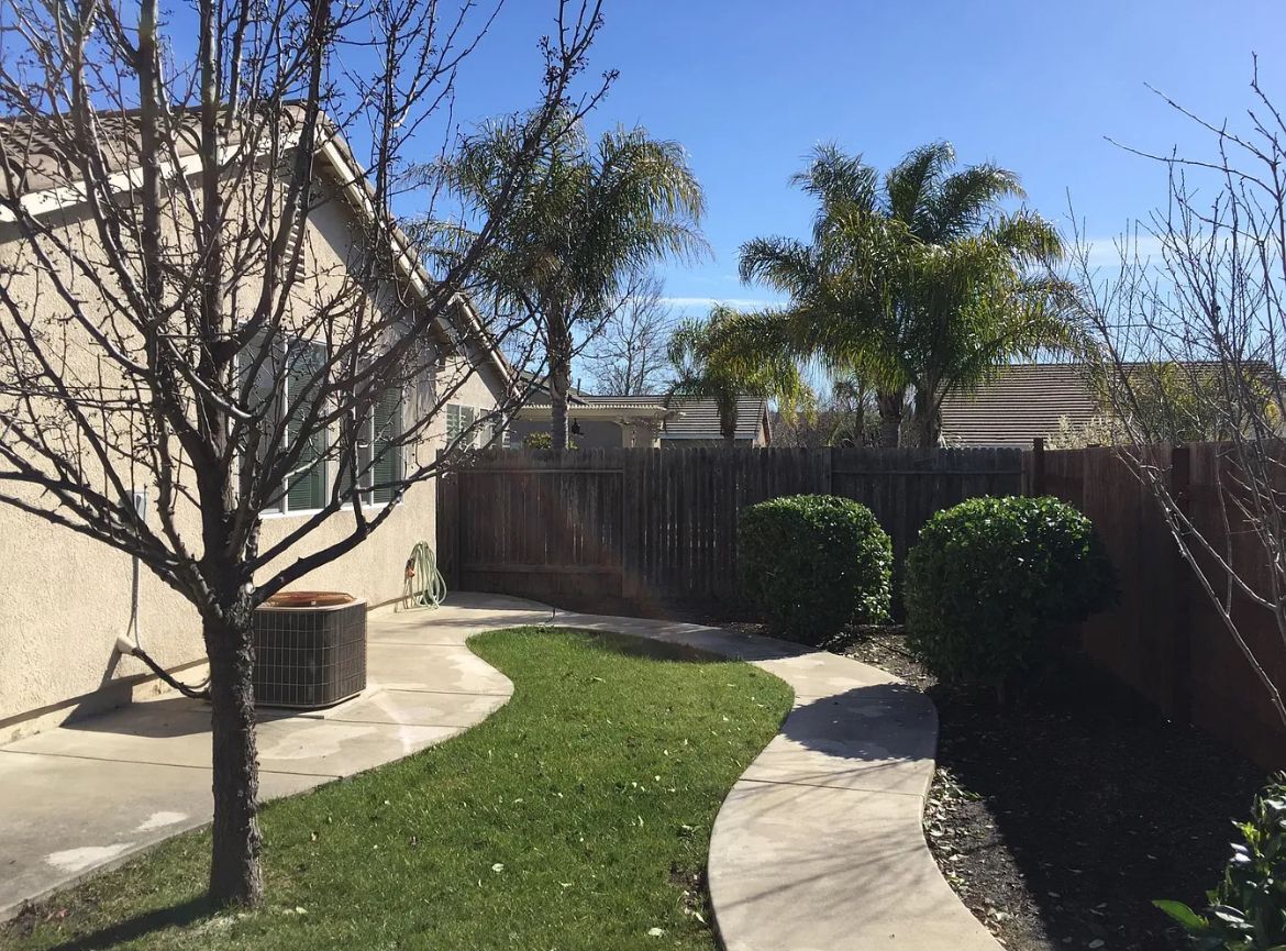 Building Photo - 5921 Caddington Way