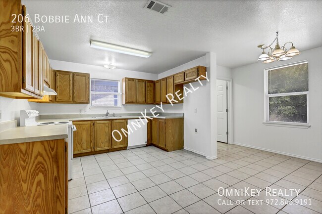 Building Photo - 206 Bobbie Ann Ct