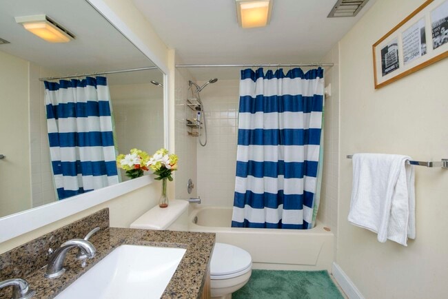 Building Photo - 3515 Village Blvd