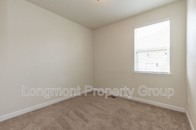 Building Photo - 1334 14th Ave