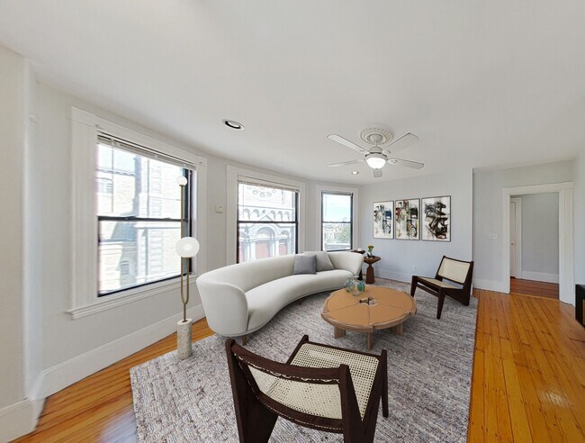 Building Photo - 1545 Tremont St