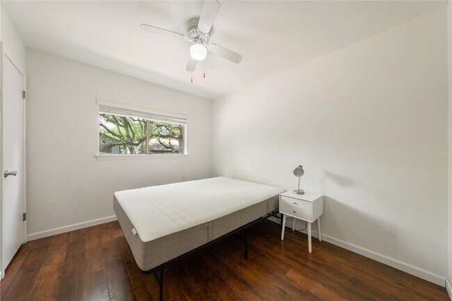 Building Photo - 12900 Coridan Dr