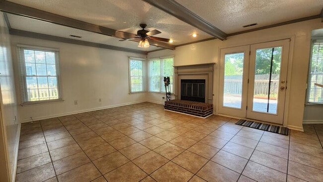 Building Photo - 1585 Devon Way