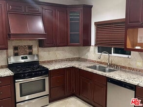 Building Photo - 2244 Ripple St