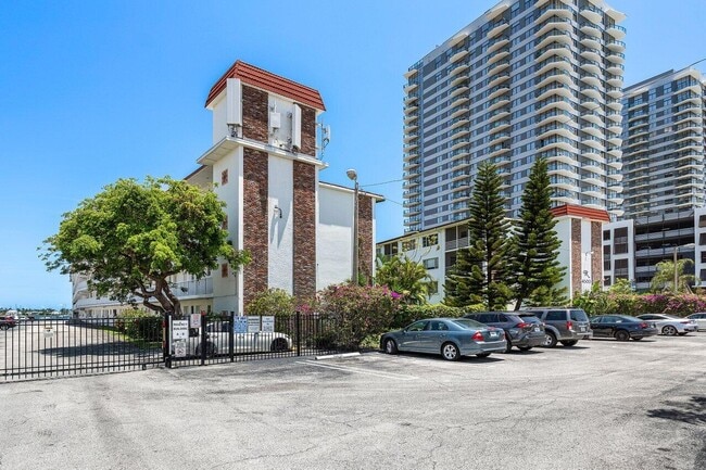 Building Photo - 4500 N Flagler Dr