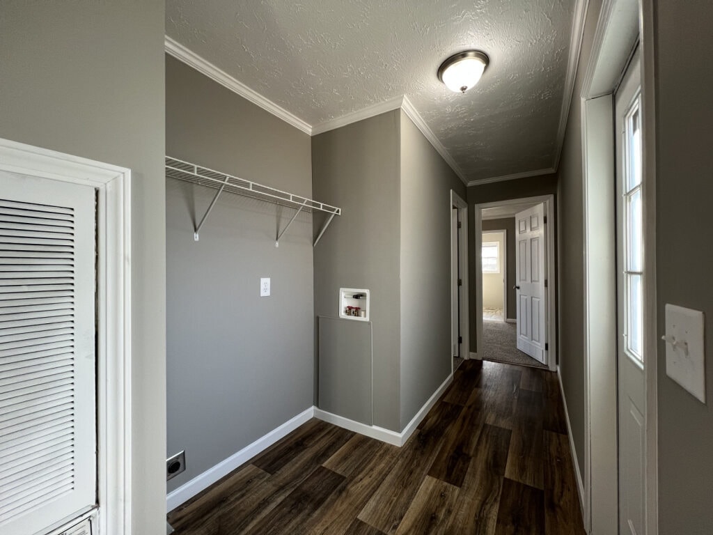 Building Photo - 35 Water Oak Ct