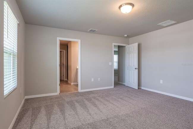Building Photo - 518 Amadoras Wy