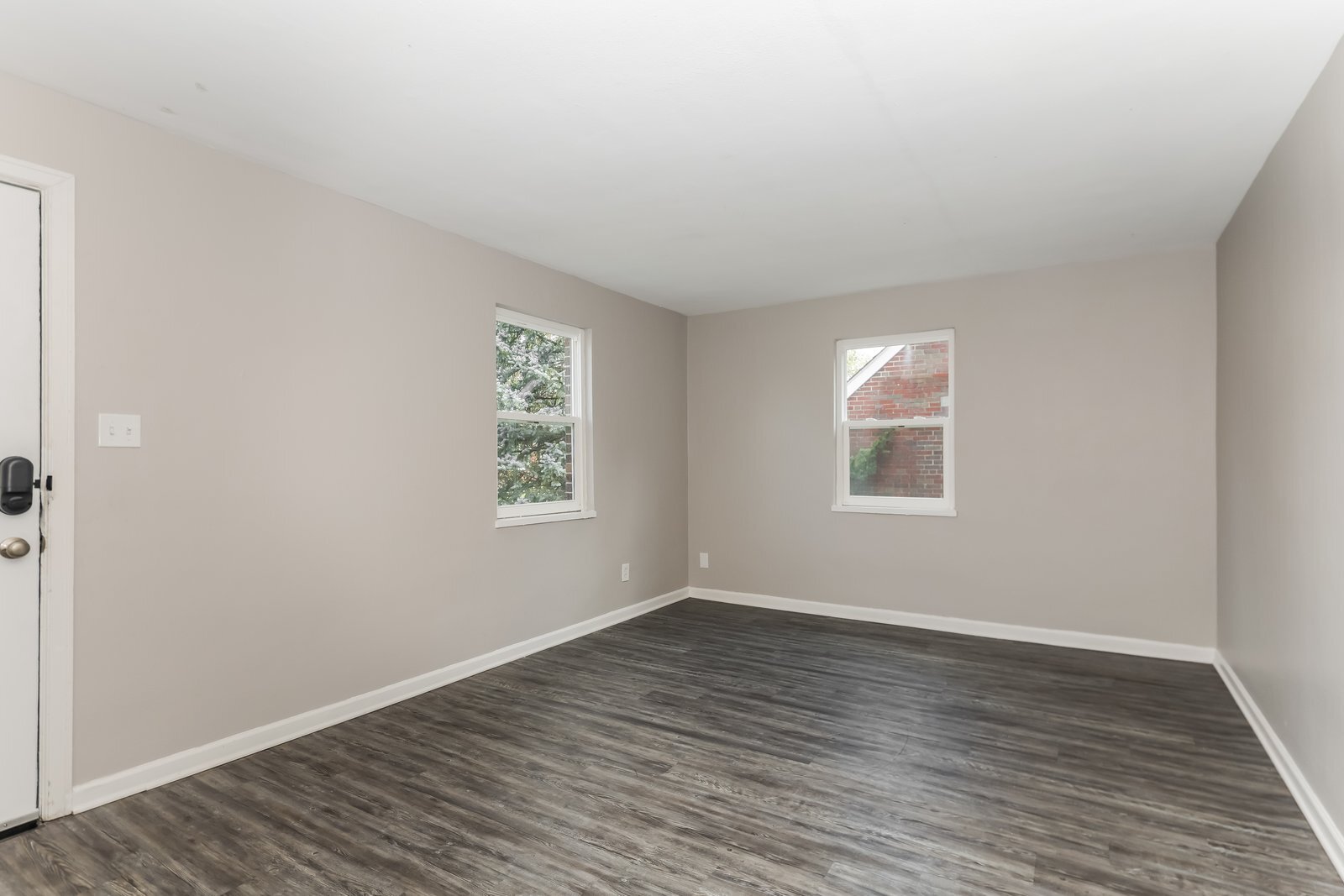 Building Photo - 526 Harriet St