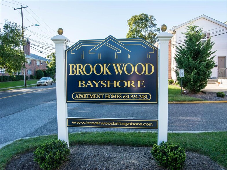 Primary Photo - Brookwood at Bay Shore