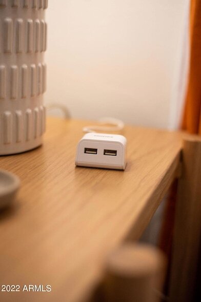 Building Photo - 1148 E Glenn Dr