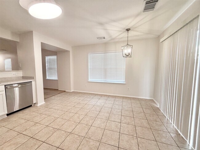 Building Photo - 5718 Highbury Ct