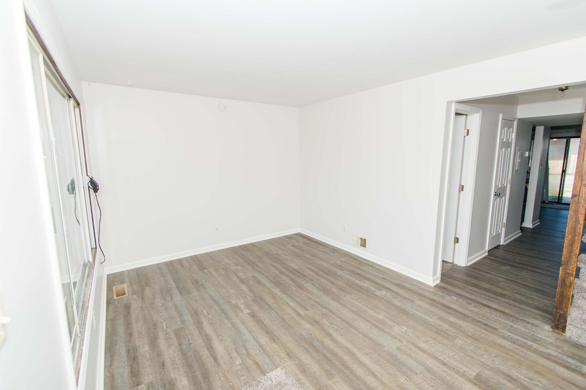 Building Photo - 7654 Whitcomb St