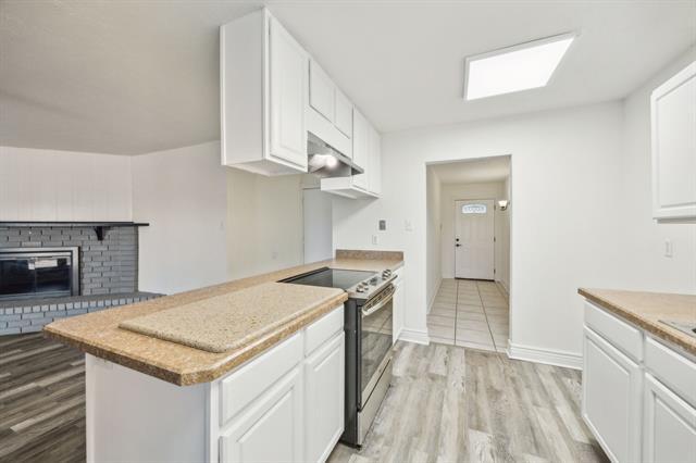Building Photo - 4218 Crestwood Dr