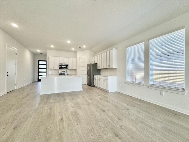 Building Photo - 329 Tinto St