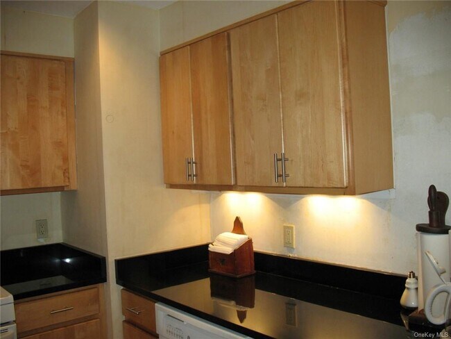 Building Photo - 205 Half Moon Bay Dr