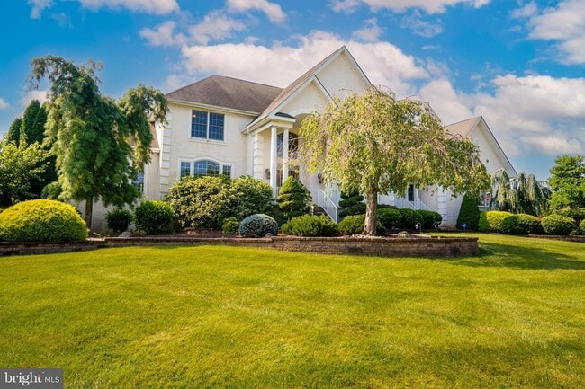 Building Photo - 19 Meadowlark Dr