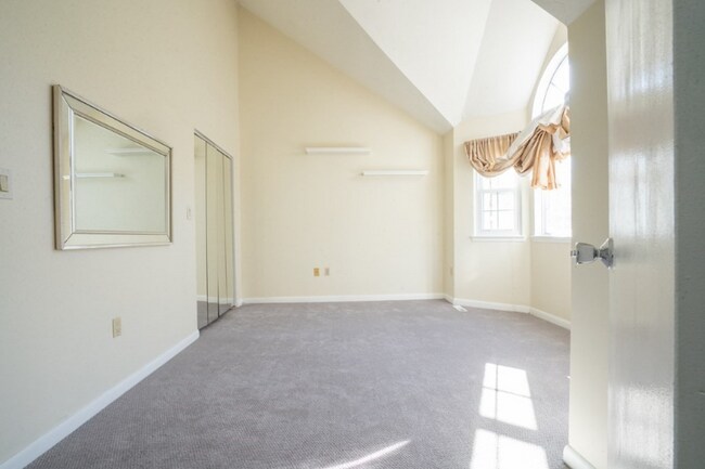 Building Photo - 117 Tall Oaks Dr