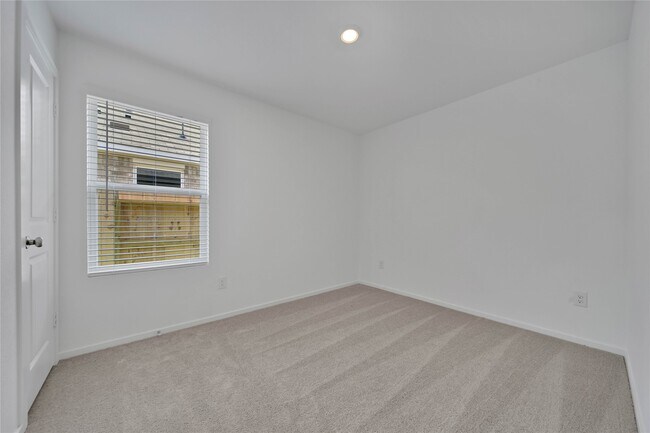 Building Photo - 16522 Ithaca Pheasant Dr