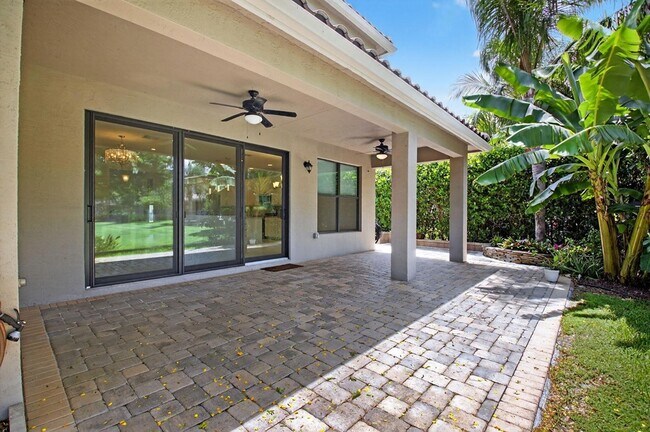 Building Photo - 8101 Ironstone Dr