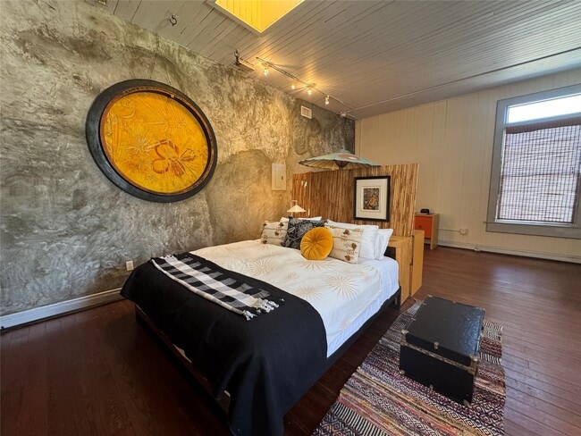 Building Photo - 1614 Avenue K