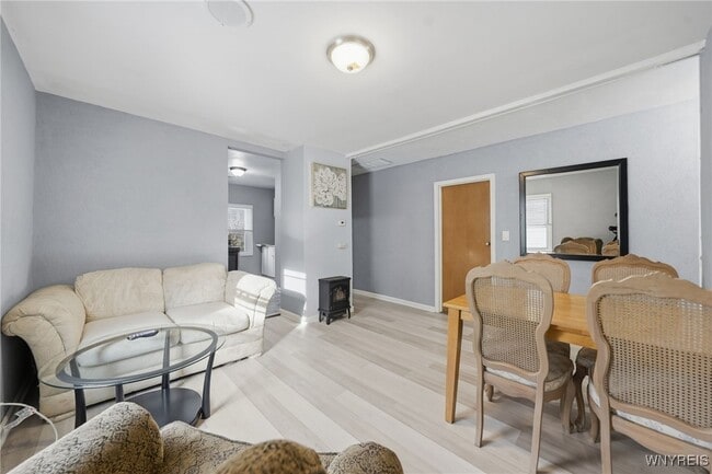 Building Photo - 214 58th St