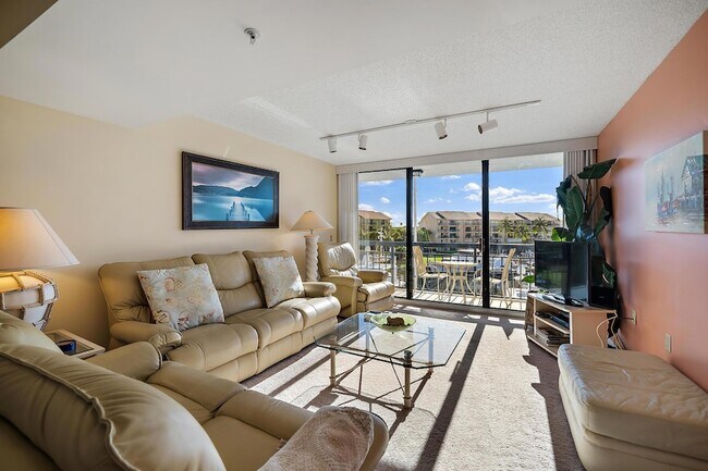 Building Photo - 2601 Marina Isle Way