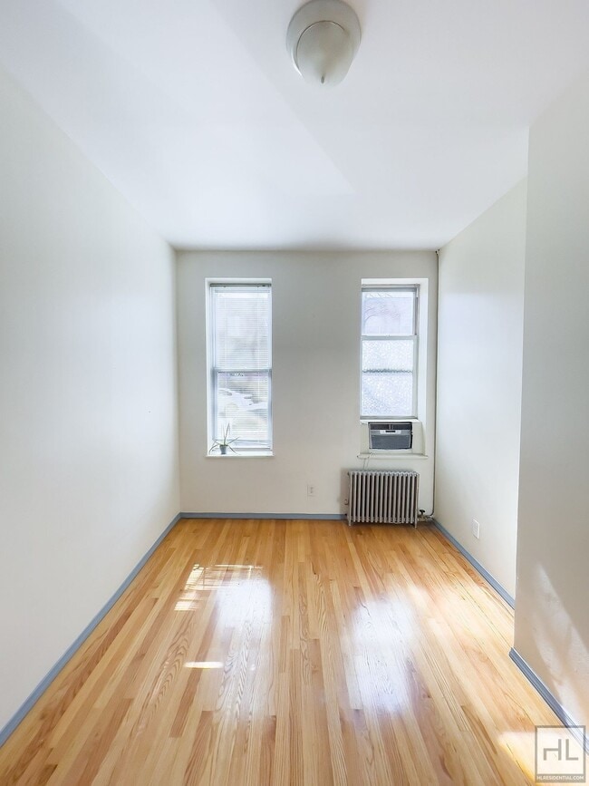 Building Photo - NORTH 9 STREET / Williamsburg / Spacious 1...