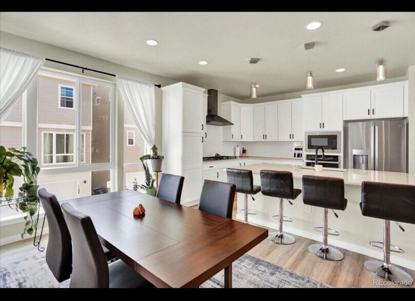 Building Photo - 11205 W 53rd Ln