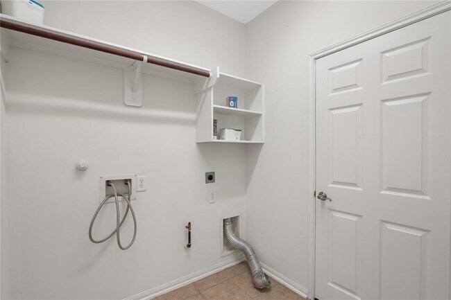 Building Photo - 114 E Lasting Spring Cir