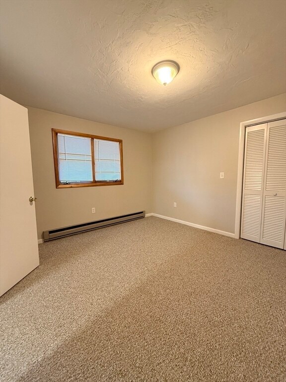 Building Photo - 19 Maple Ave