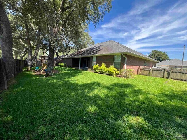Building Photo - 7951 Amethyst Dr