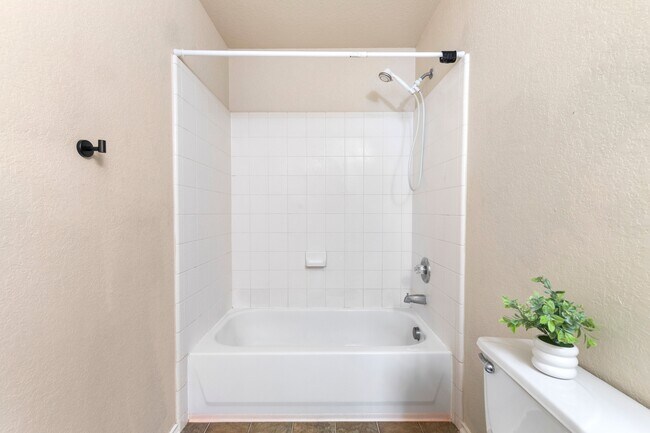 Building Photo - 10034 Southern Sun