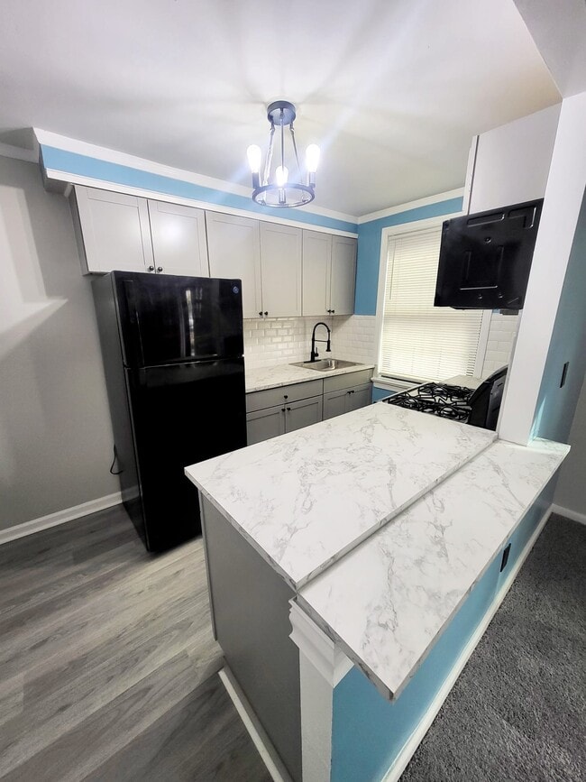 Building Photo - 3236 Clark Walk