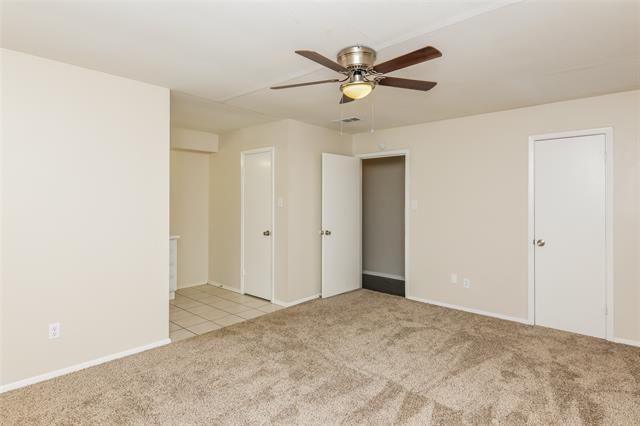 Building Photo - 2125 Rockmoor Dr