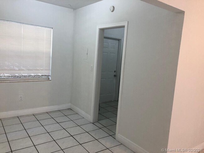 Building Photo - 1791 Marseille Dr