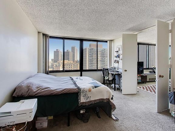 Building Photo - 2754 N Hampden Ct