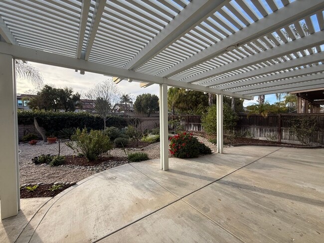 Building Photo - Stunning Home for Rent in Murrieta