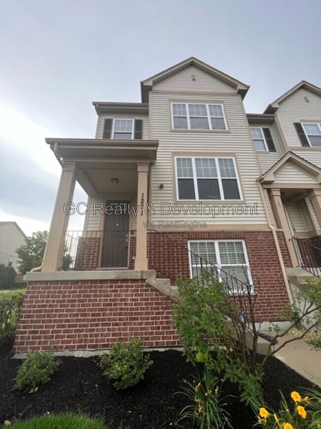 Building Photo - 1271 Evergreen Ave