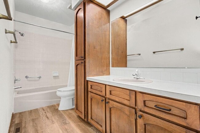 Building Photo - 3089 Aspen Dr