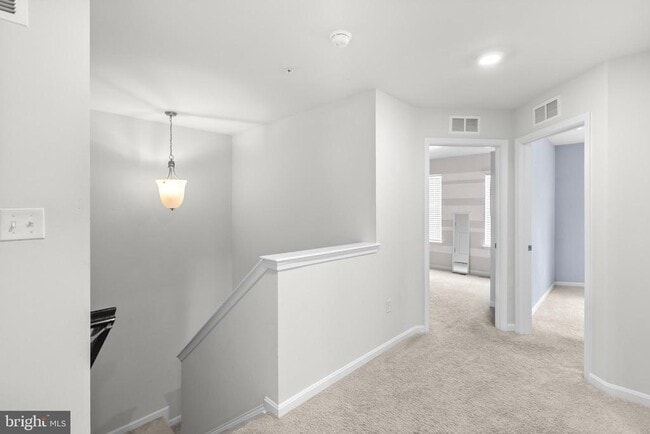 Building Photo - 9715 Summerton Dr