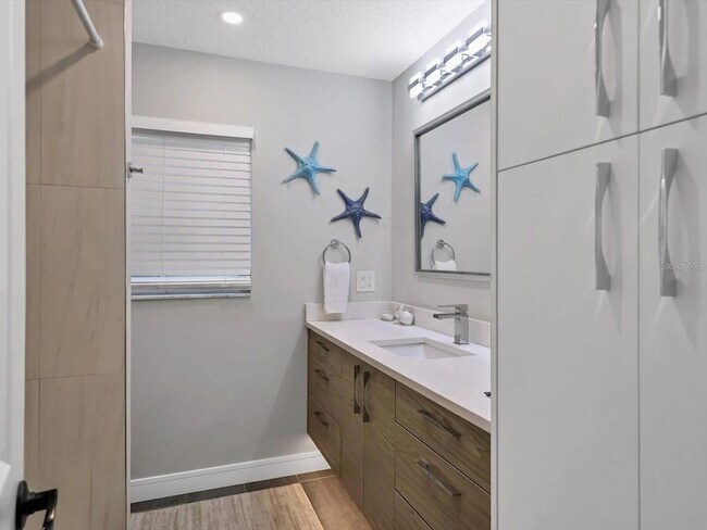 Building Photo - 2428 Whippoorwill Cir