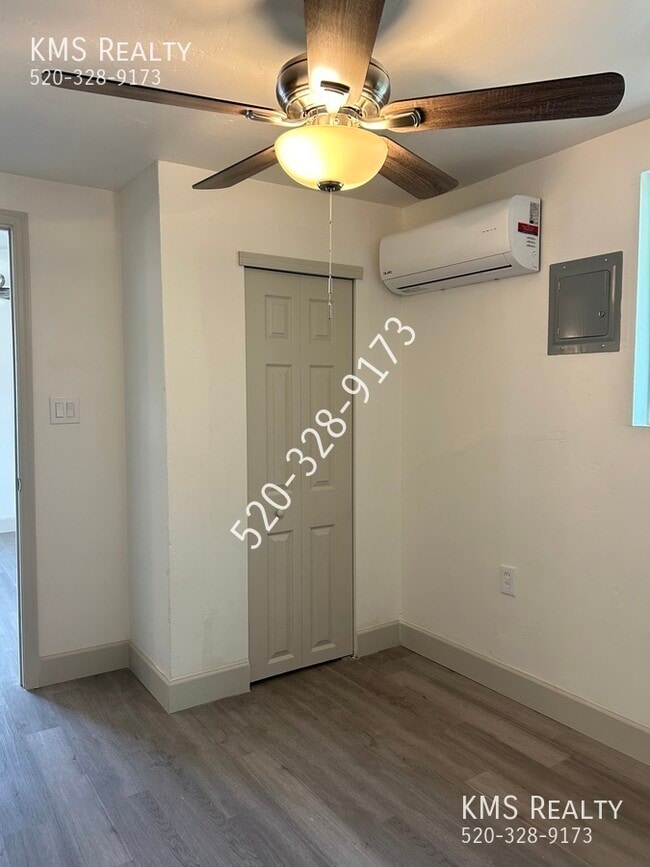 Building Photo - 1 Bed / 1Bath - OWNER/AGENT