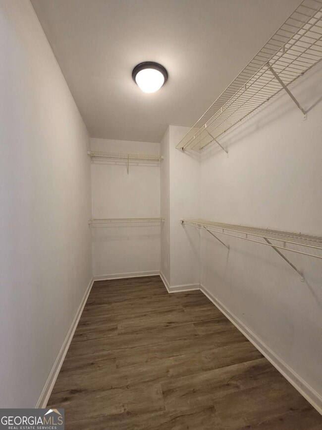 Building Photo - 1043 Wheel House Ln